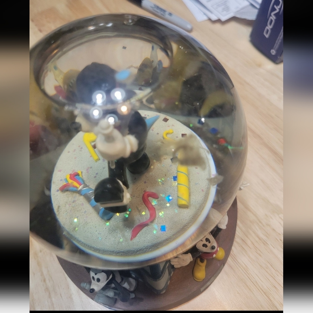 Disney Mickey Millennium Musical Waterglobe...